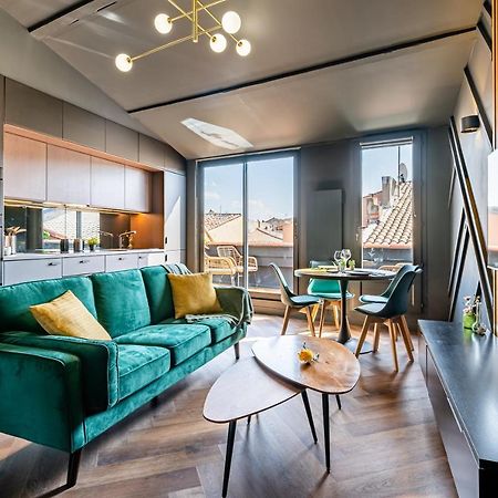 LOFT EN VILLE - Duplex Terrasse coeur historique avec vue dégagée&Parking souterrain Offert La Ciotat Esterno foto