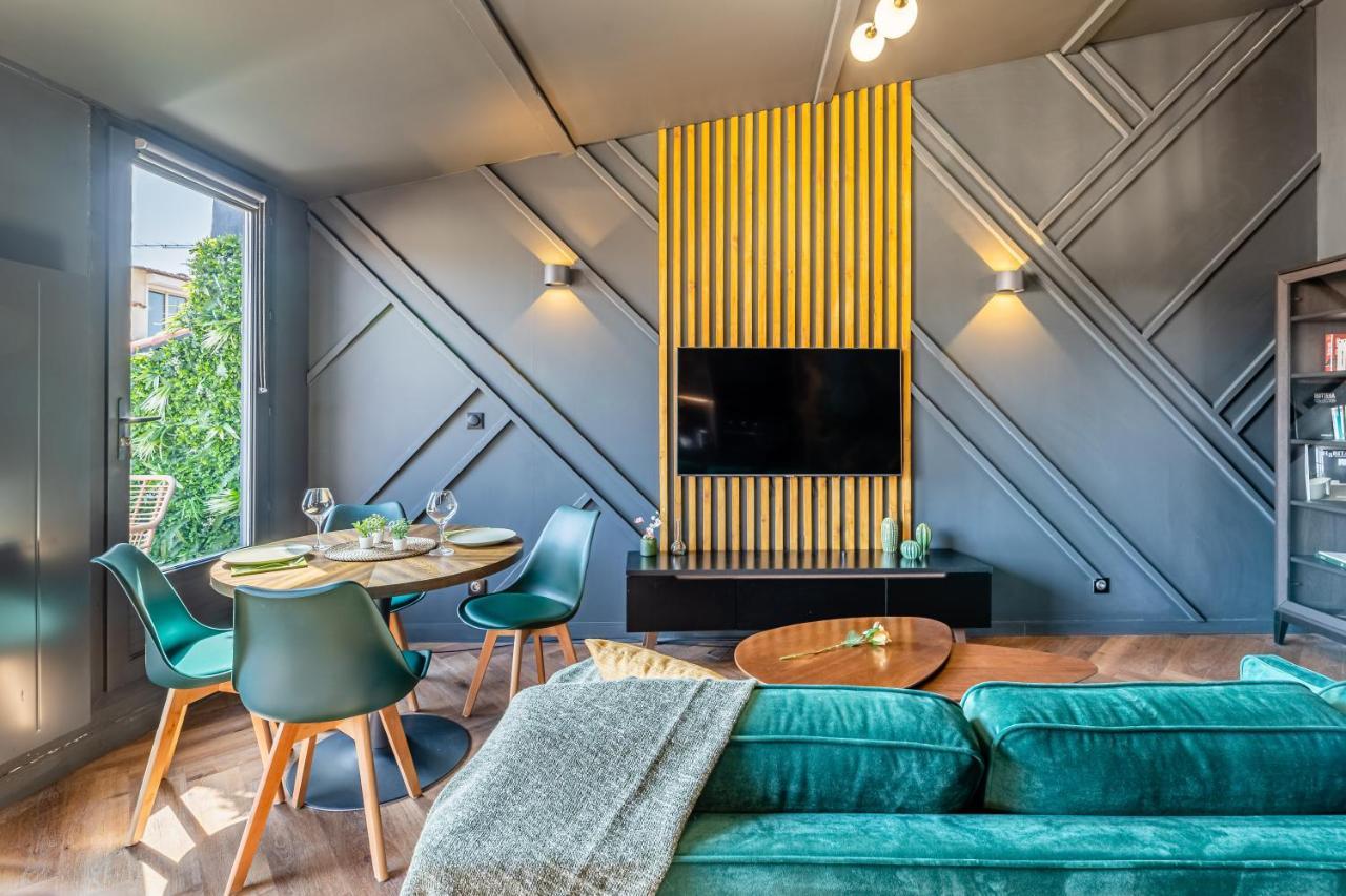 LOFT EN VILLE - Duplex Terrasse coeur historique avec vue dégagée&Parking souterrain Offert La Ciotat Esterno foto