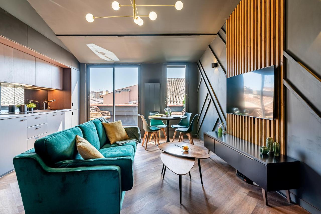 LOFT EN VILLE - Duplex Terrasse coeur historique avec vue dégagée&Parking souterrain Offert La Ciotat Esterno foto