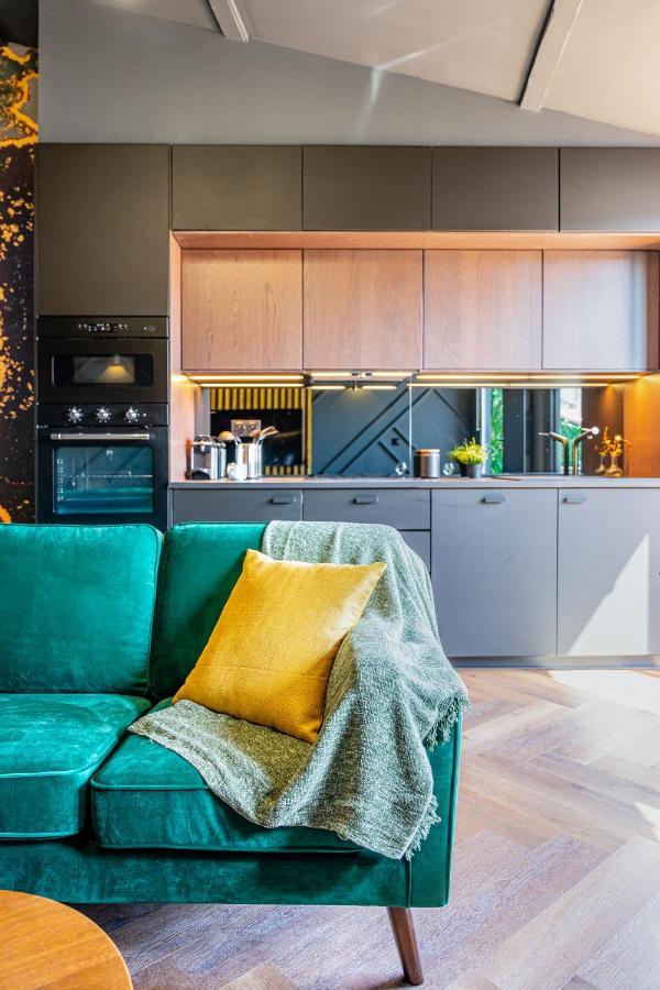 LOFT EN VILLE - Duplex Terrasse coeur historique avec vue dégagée&Parking souterrain Offert La Ciotat Esterno foto